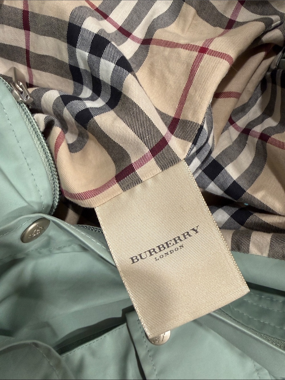 Burberry Mint Green Hooded Raincoat with Signature Check Lining - Picture 9 of 10